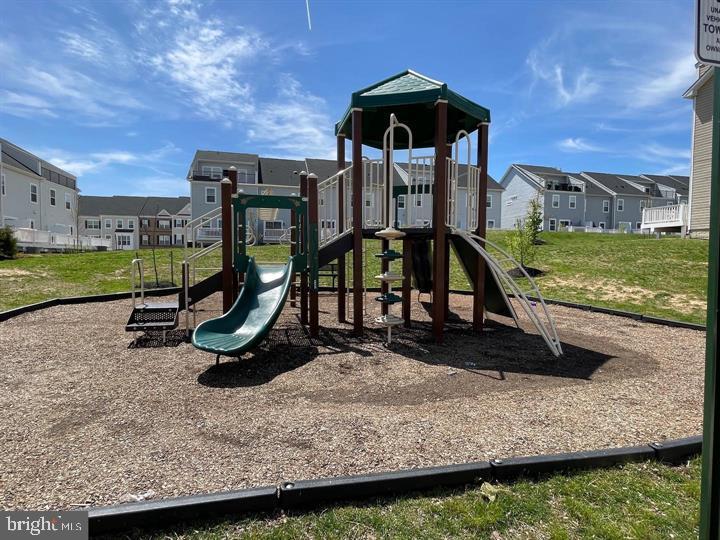 FIELDSTONE PRESERVE - Residential Lease