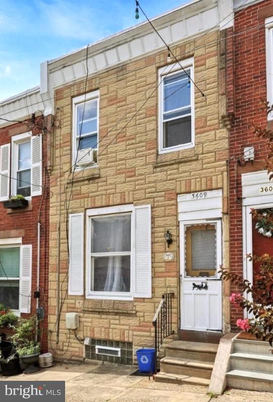 EAST FALLS - Residential