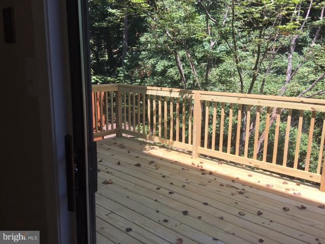 LAUREL LAKES PLAT 4 - Residential