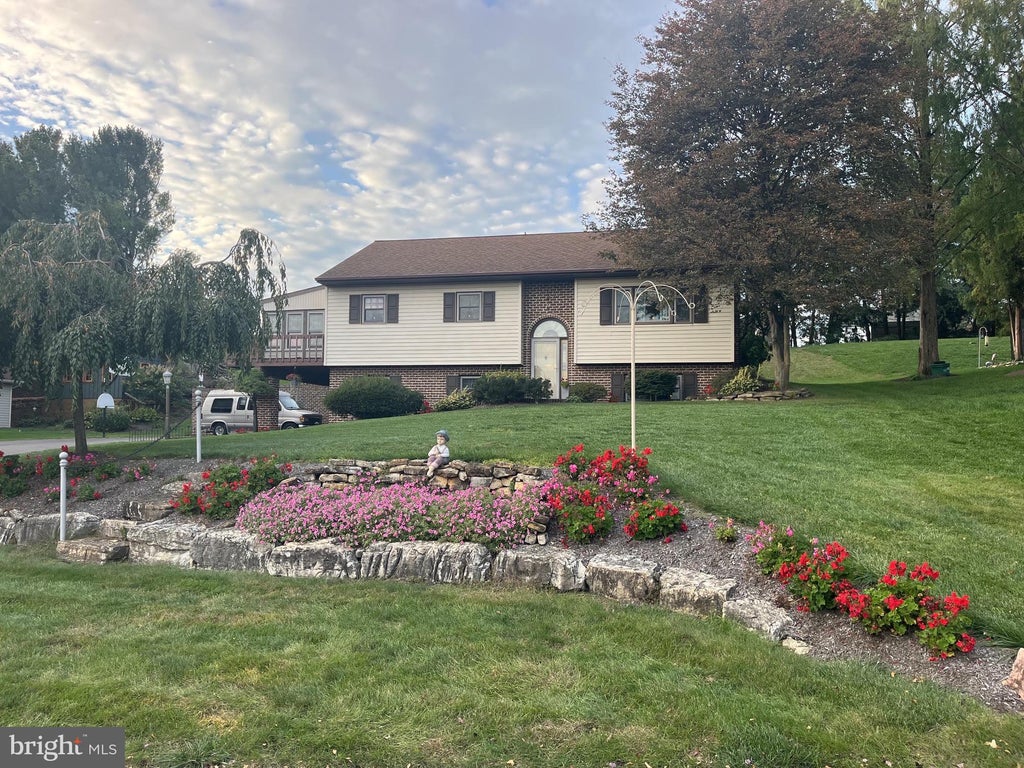 Photo of 14 Echo Valley Drive, EPHRATA, PA 17522 (MLS # PALA2097298)