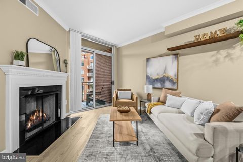 Condo For Sale - 4490 Market Commons Drive #413<br/> FAIRFAX, VA 22033