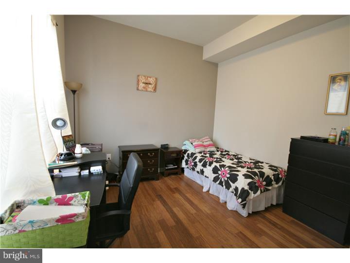 TEMPLE UNIVERSITY - Residential Lease