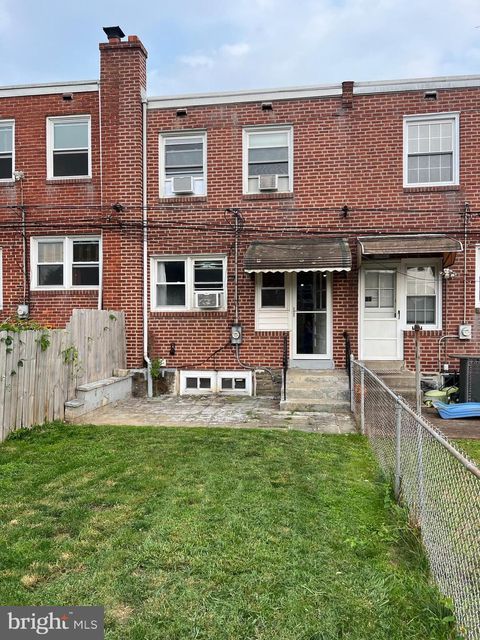 Townhouse For Sale - 472 Kingsley Street<br/> PHILADELPHIA, PA 19128