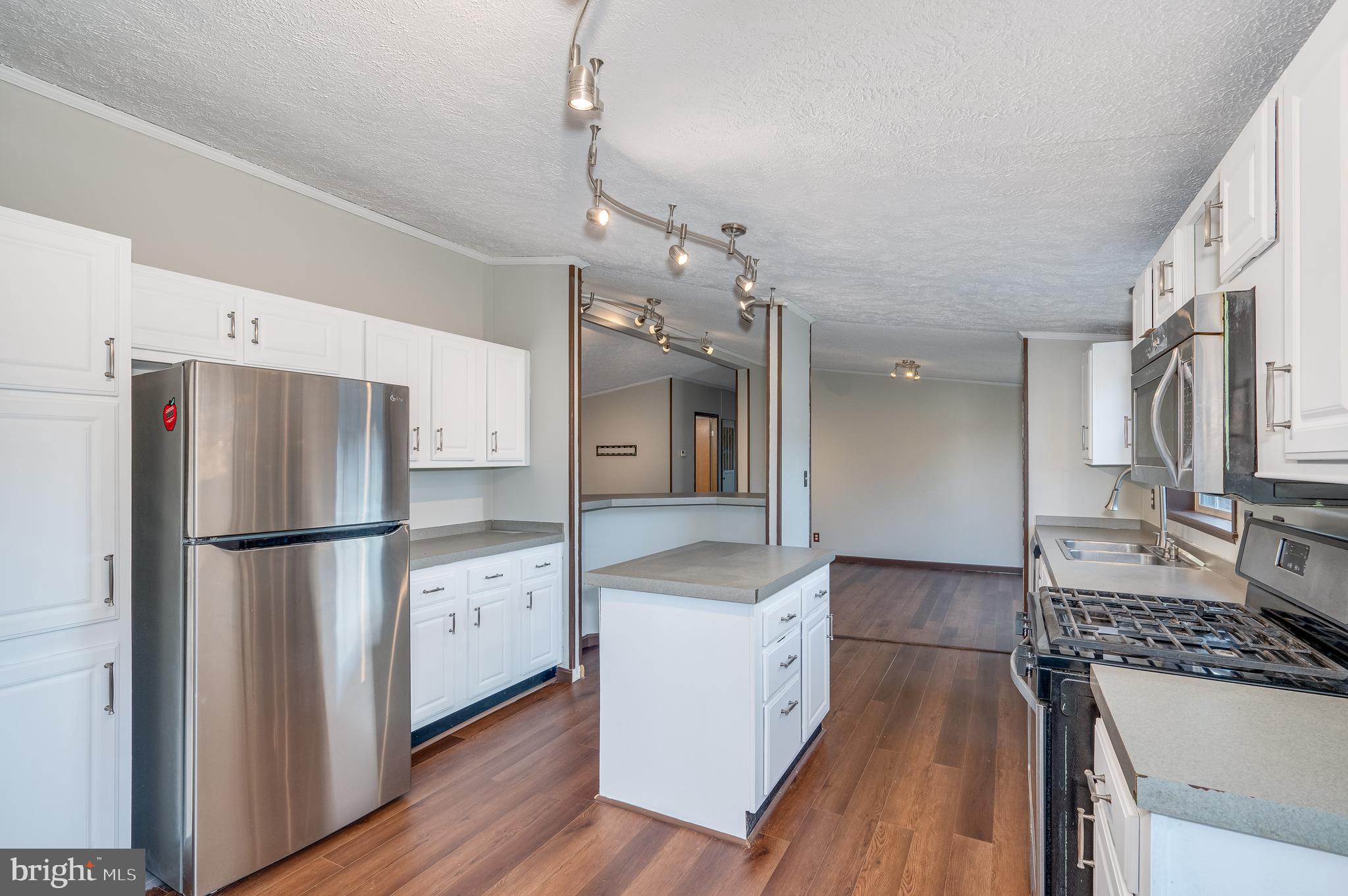 SUMMER HILL - Residential