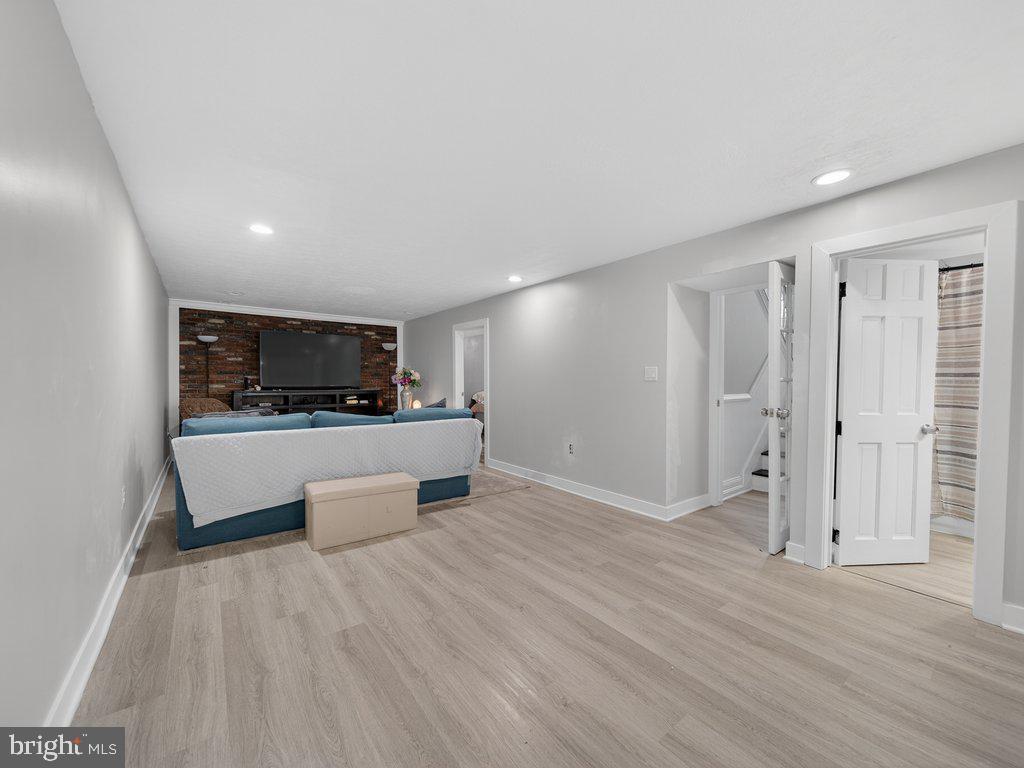 ADELPHI - Residential