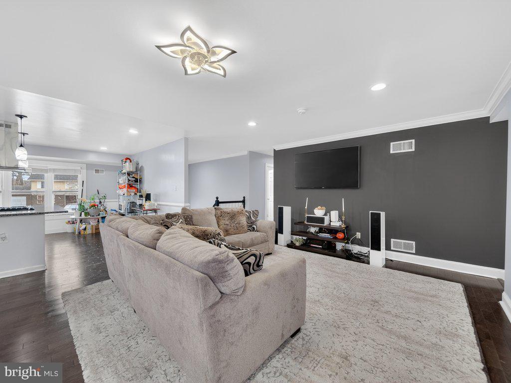 ADELPHI - Residential