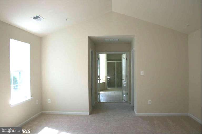 HIGHLAND FARMS - Residential Lease