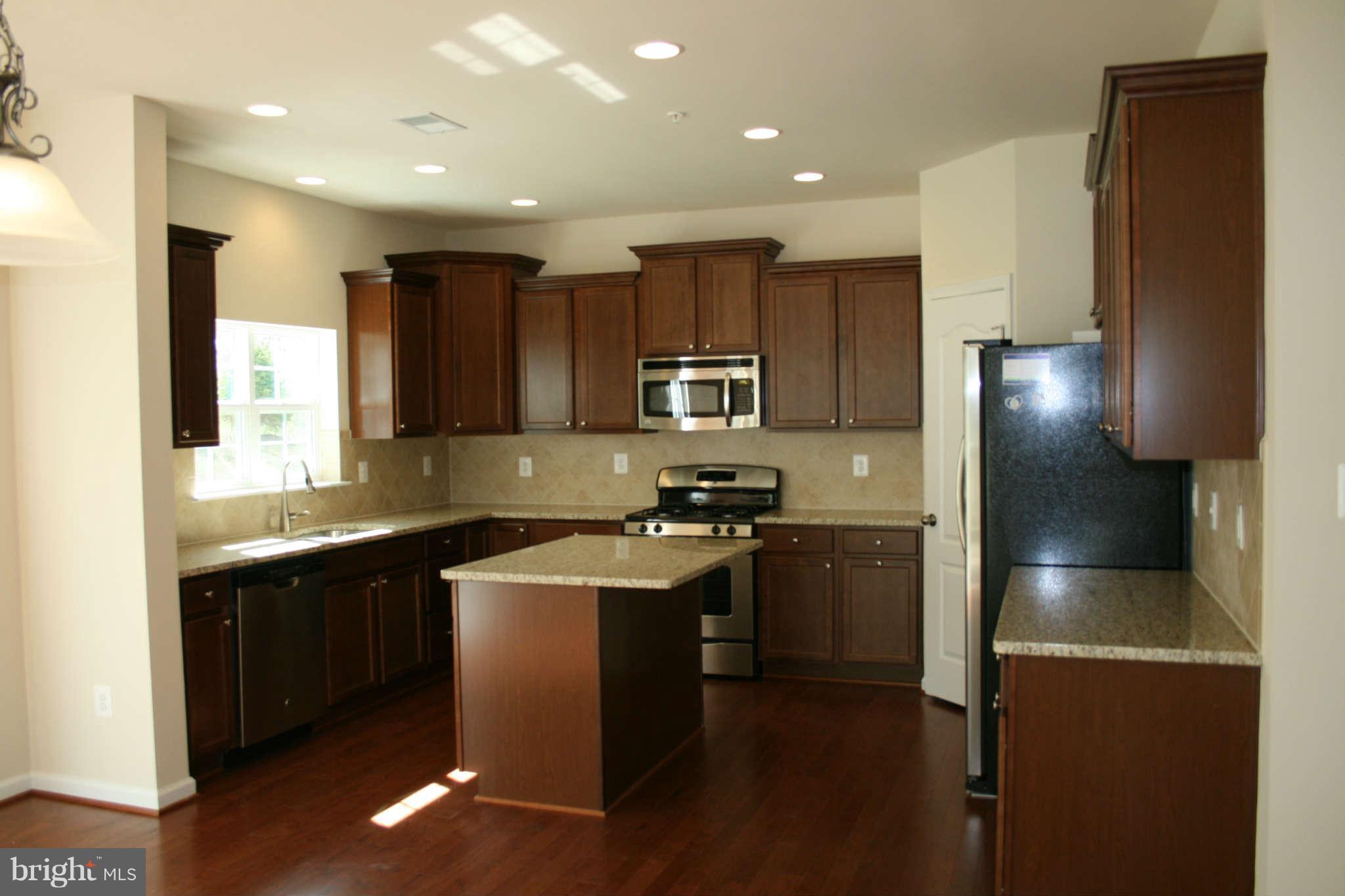 HIGHLAND FARMS - Residential Lease