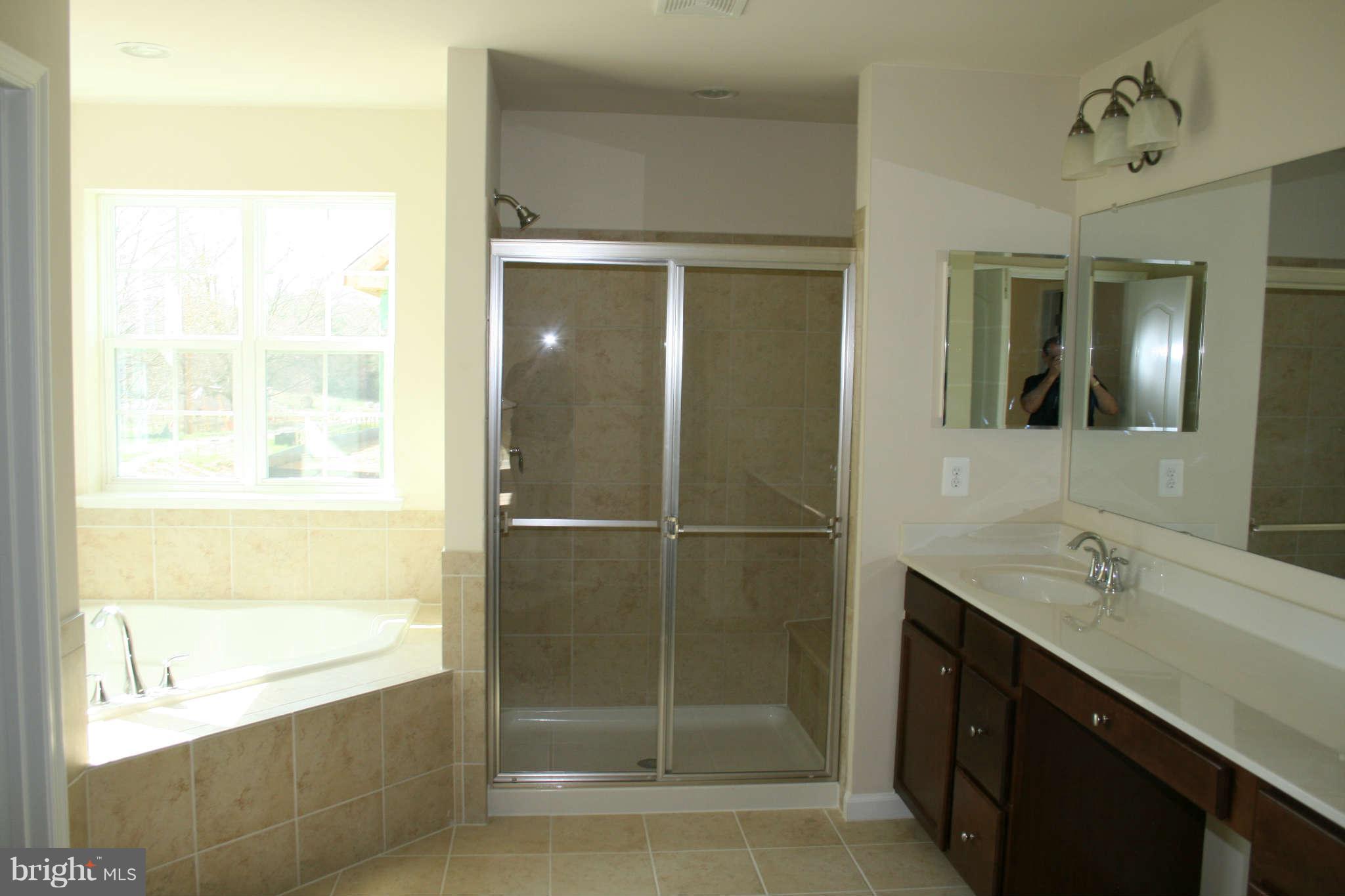 HIGHLAND FARMS - Residential Lease