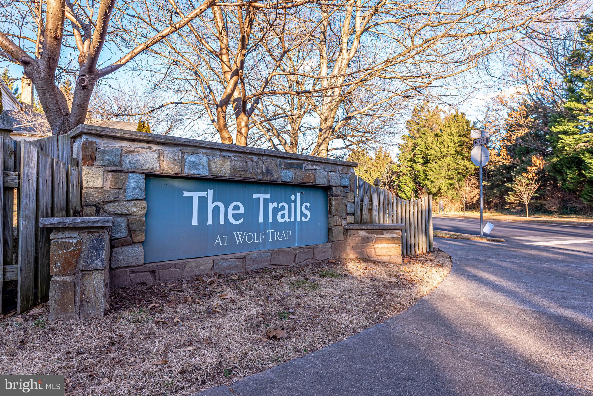 ELGIN MANOR - Residential