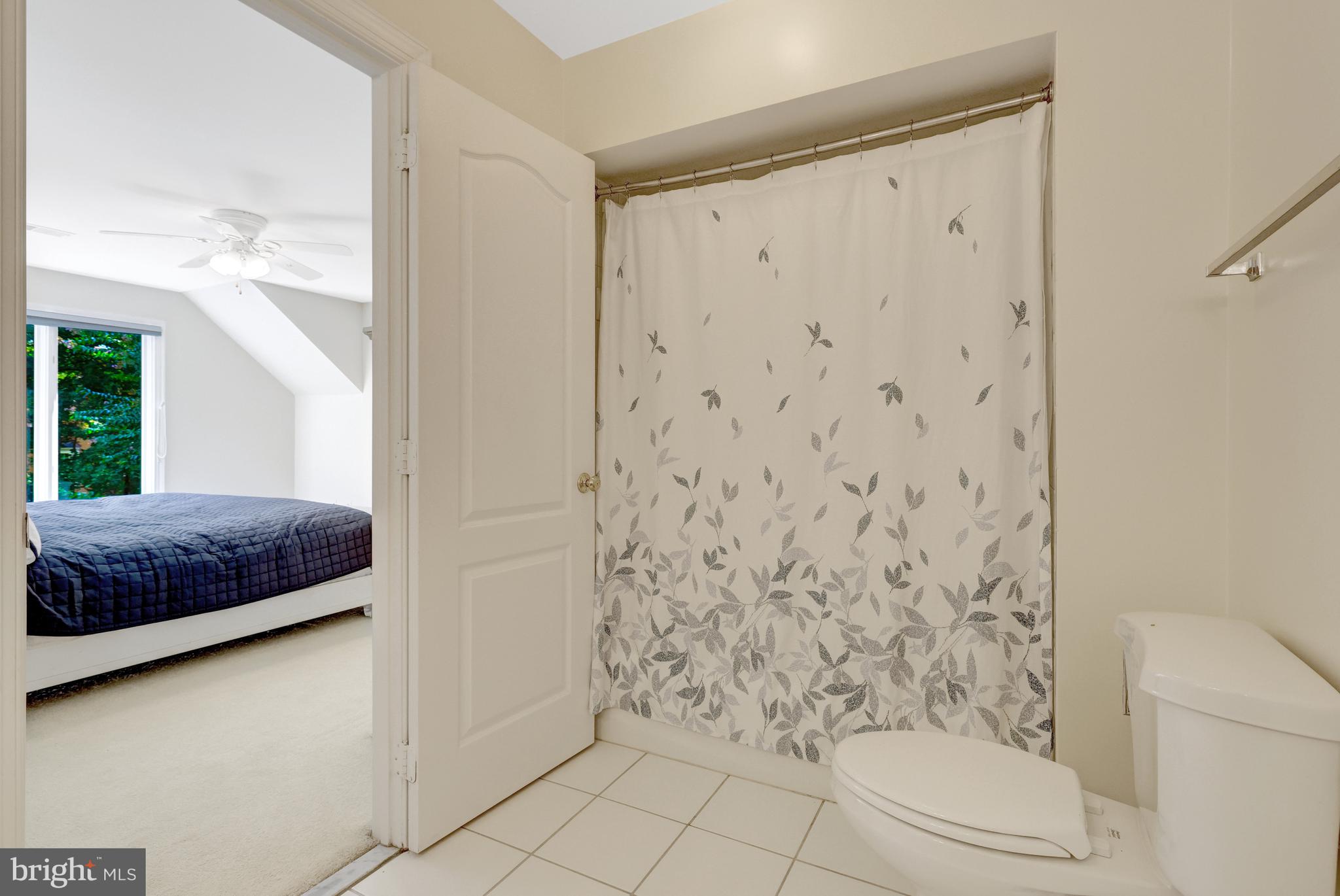 ELGIN MANOR - Residential