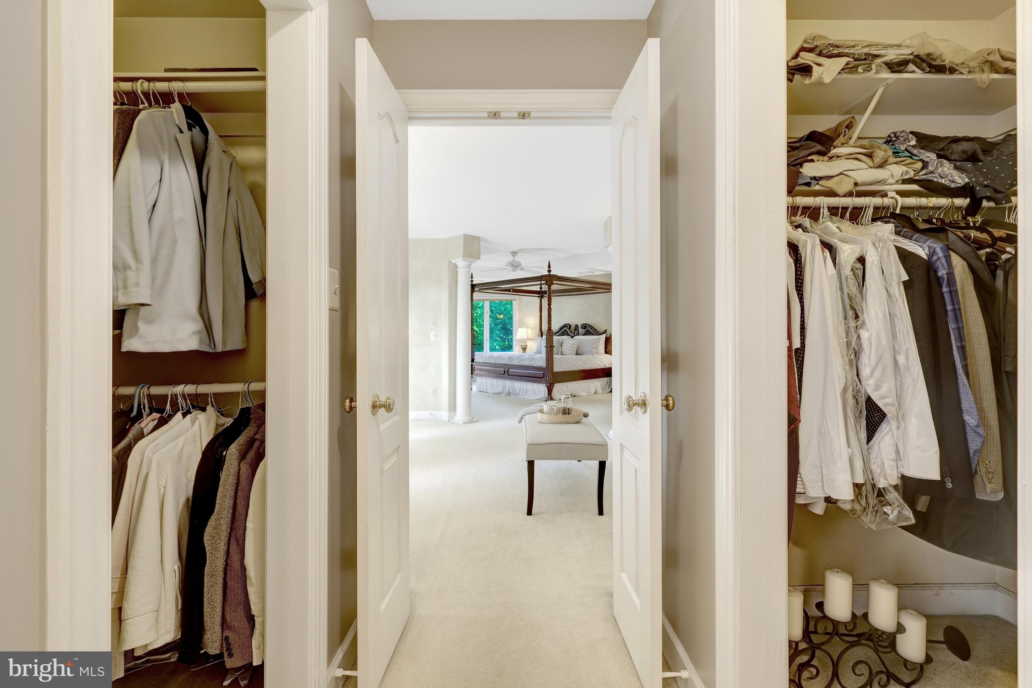 ELGIN MANOR - Residential