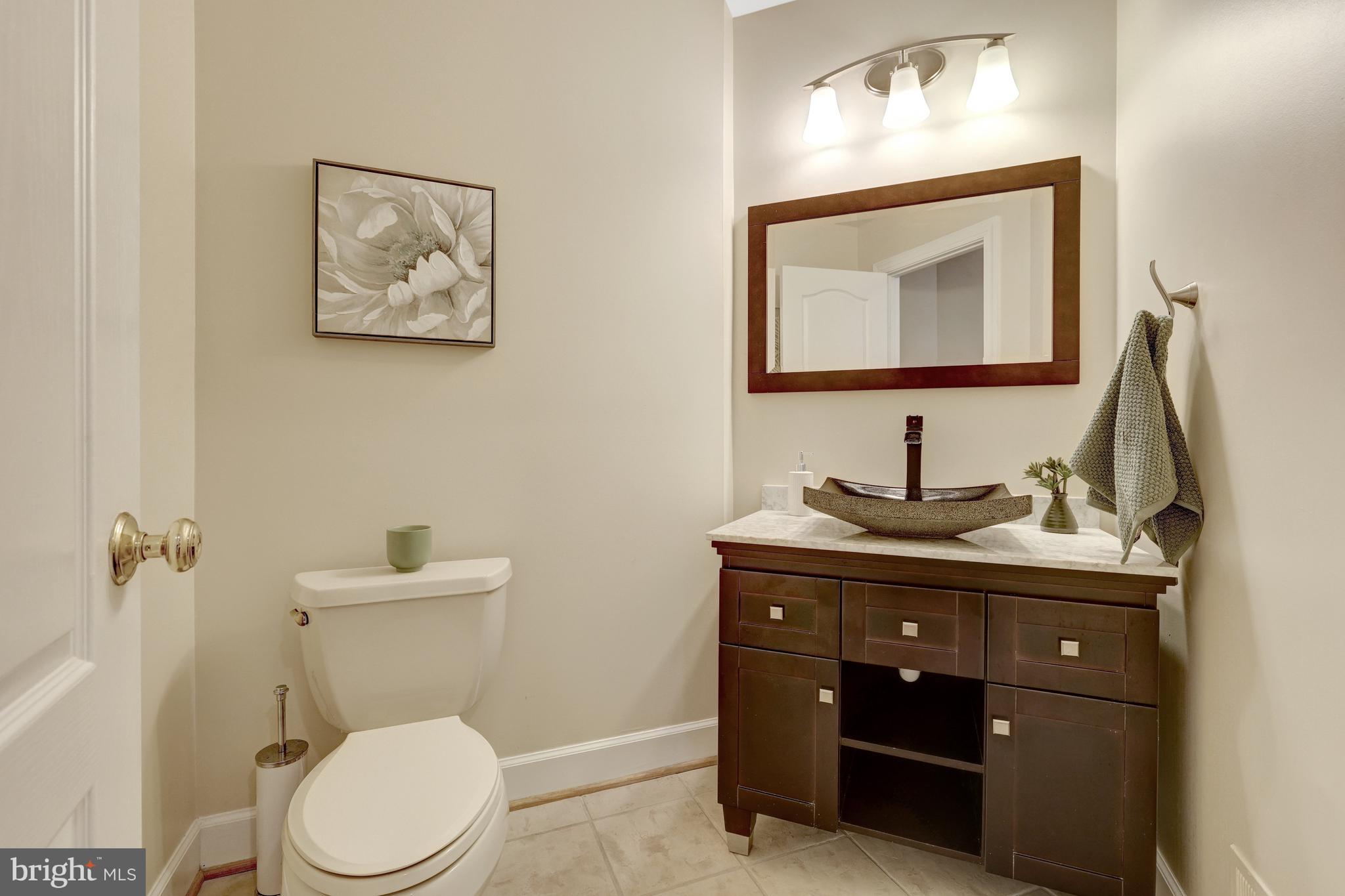 ELGIN MANOR - Residential