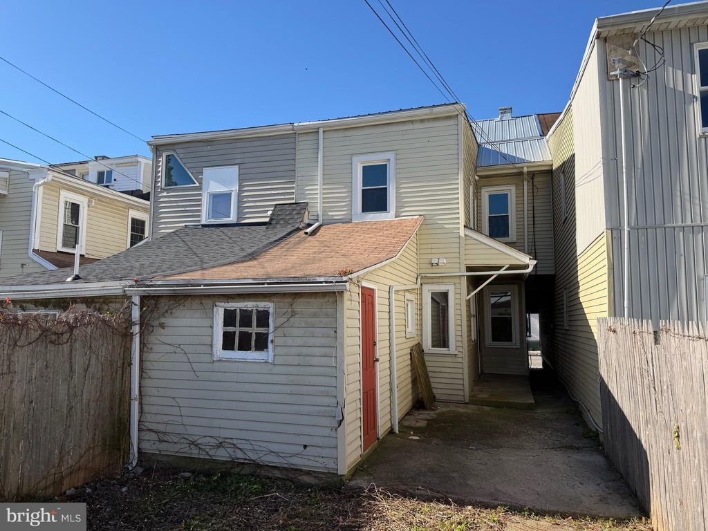 Photo of 125 S Main Street, MANHEIM, PA 17545 (MLS # PALA2078204)