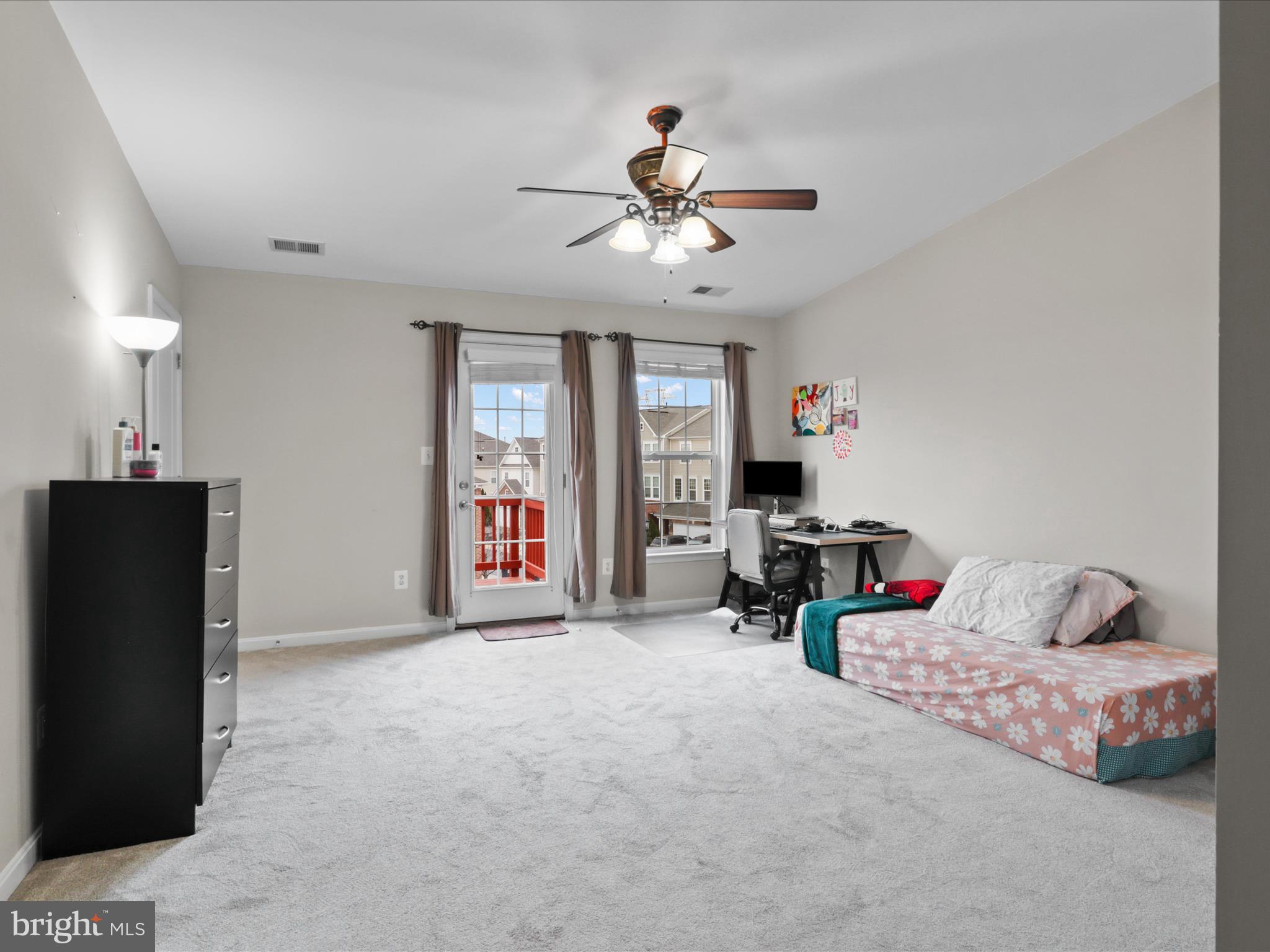 STONE RIDGE - Residential Lease