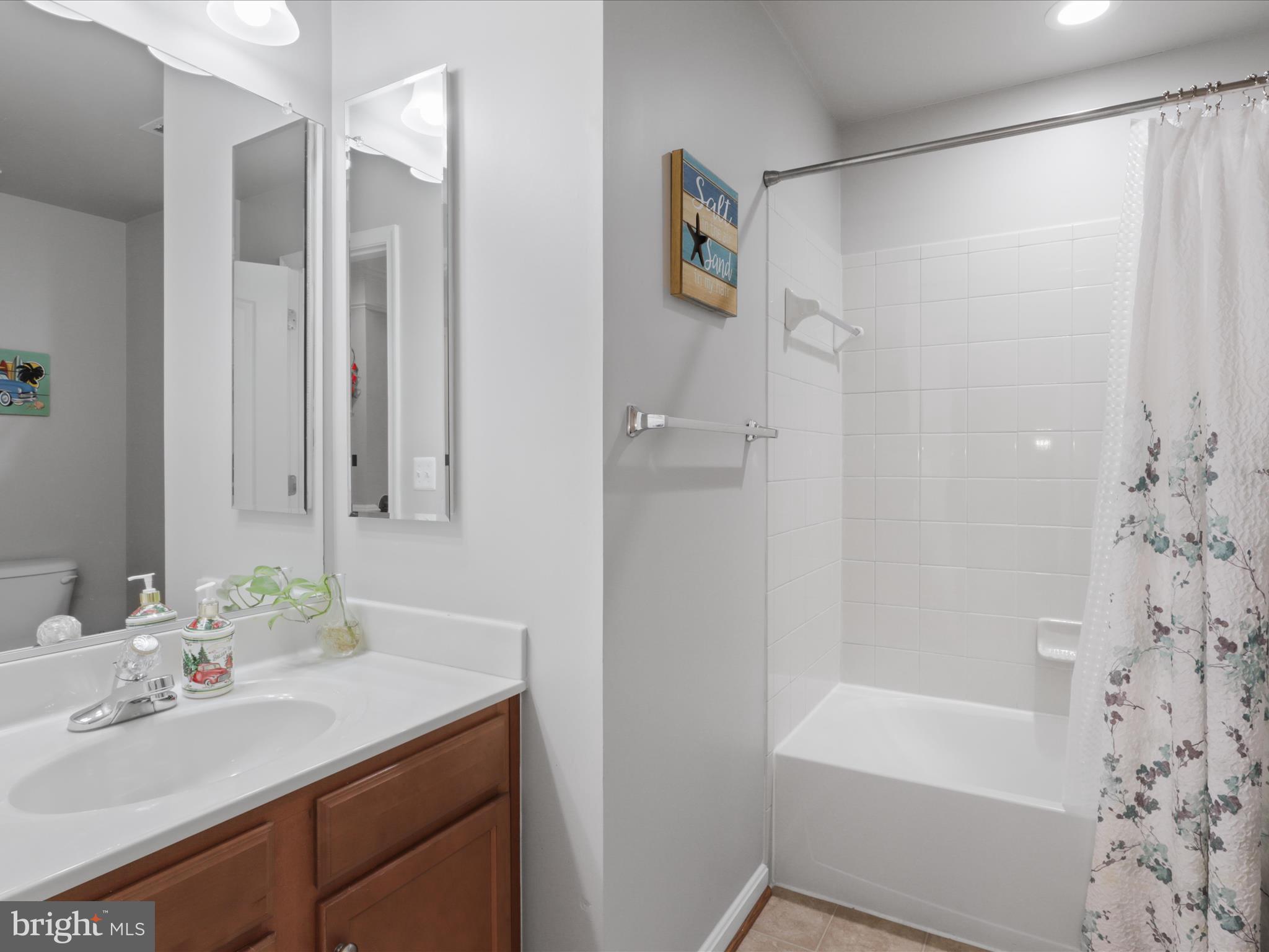 STONE RIDGE - Residential Lease