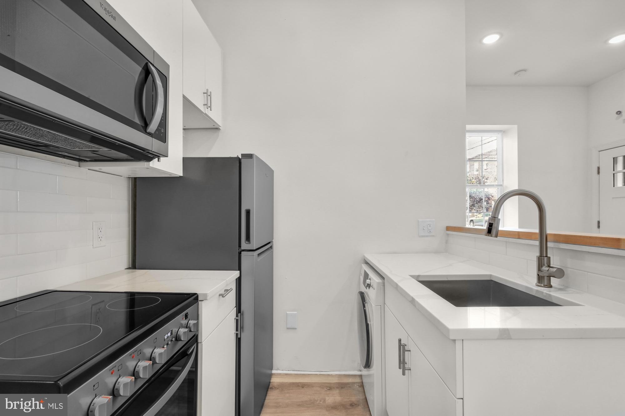 EAST KENSINGTON - Residential Lease