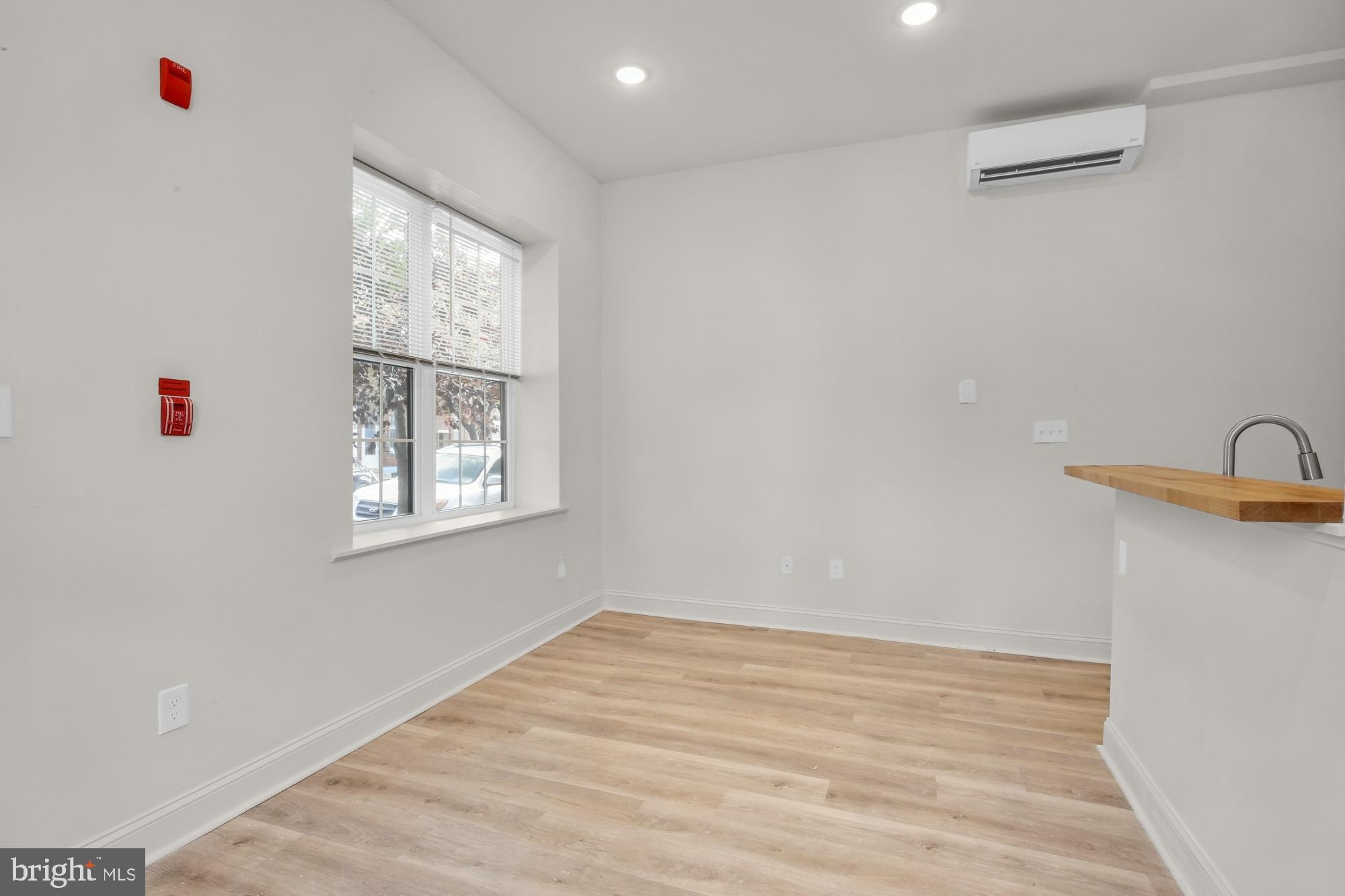 EAST KENSINGTON - Residential Lease