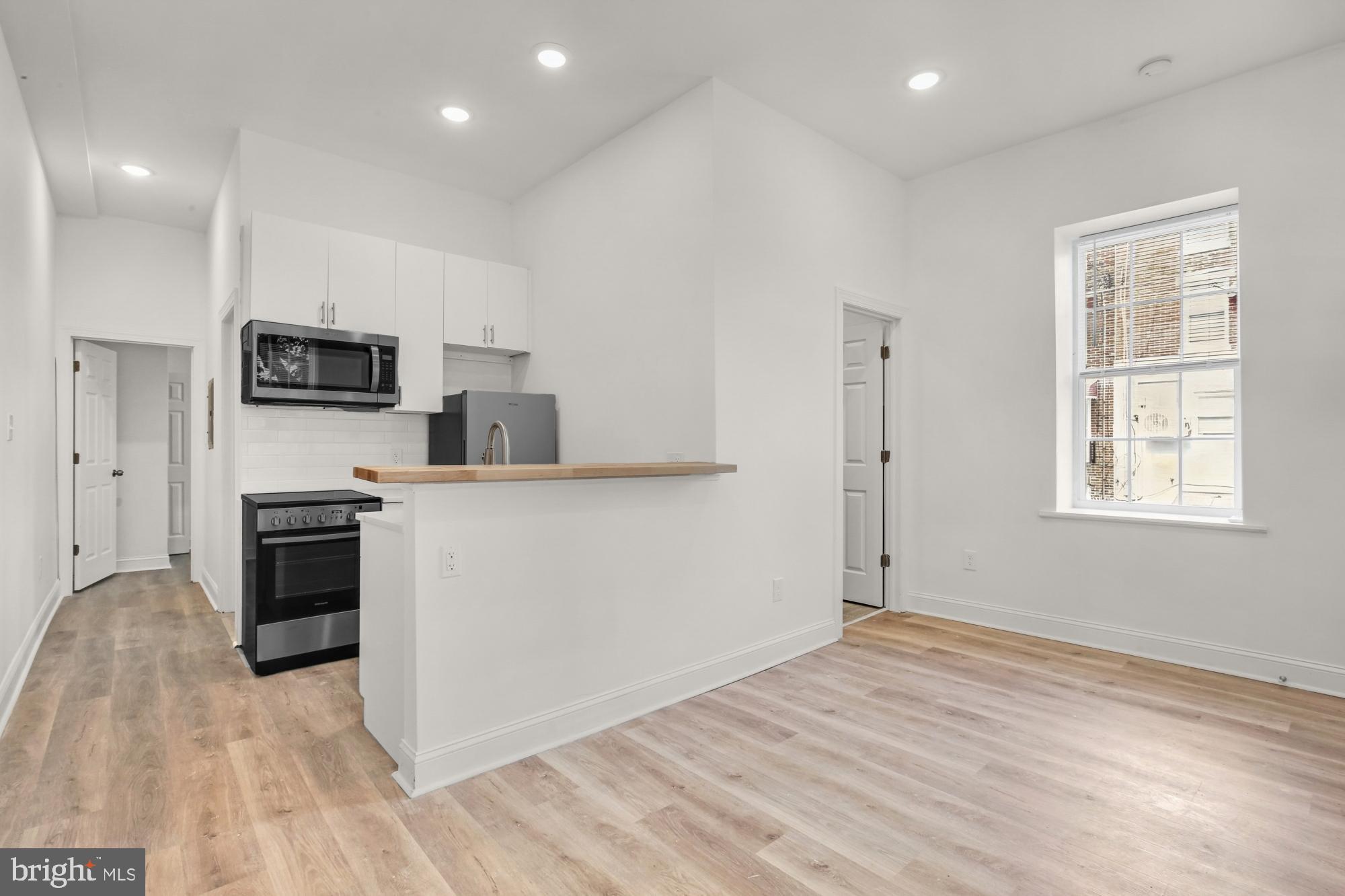 EAST KENSINGTON - Residential Lease