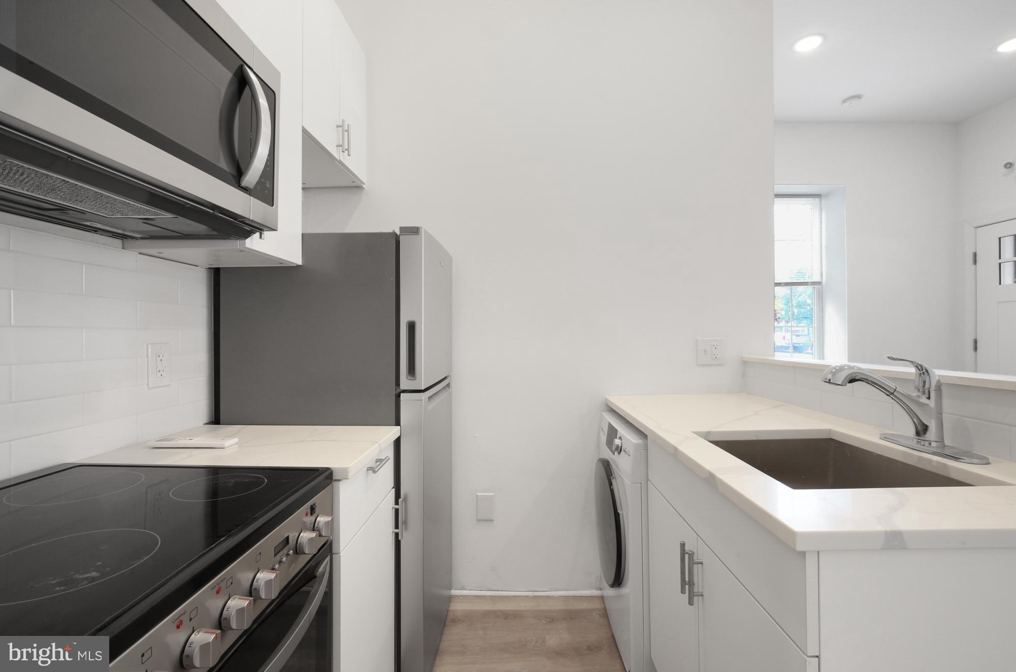 EAST KENSINGTON - Residential Lease