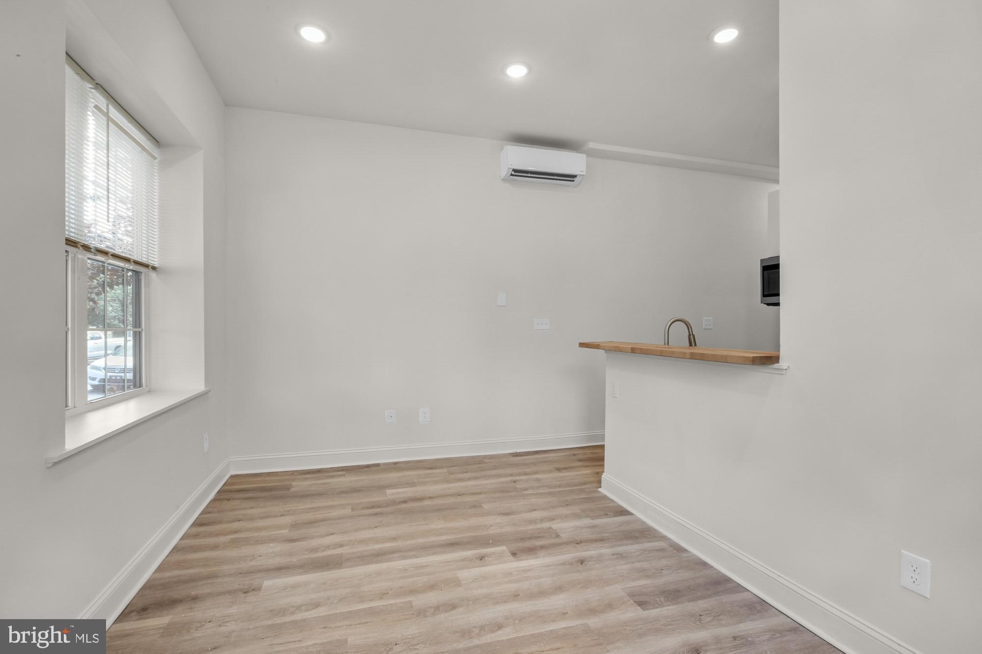 EAST KENSINGTON - Residential Lease