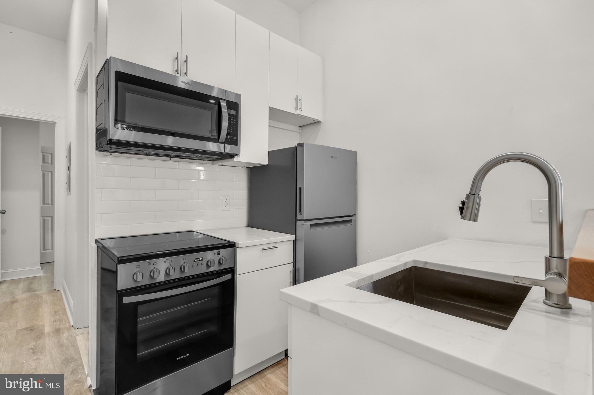 EAST KENSINGTON - Residential Lease