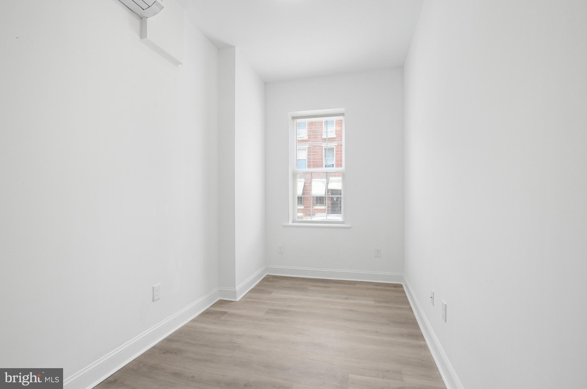 EAST KENSINGTON - Residential Lease