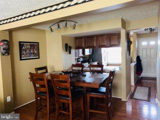 MIDDLEBROOK COMMONS - Residential