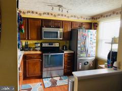 MIDDLEBROOK COMMONS - Residential