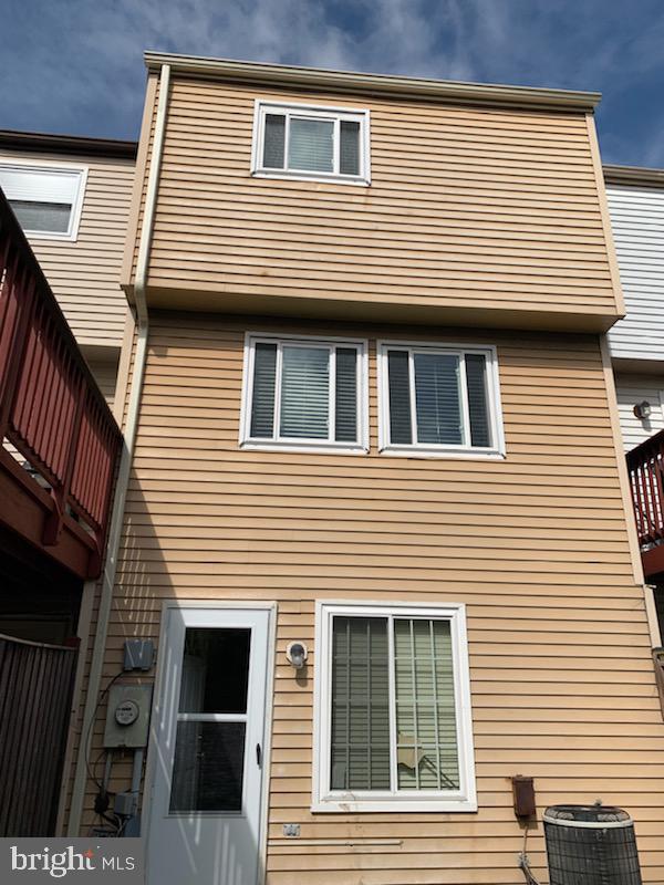 MIDDLEBROOK COMMONS - Residential