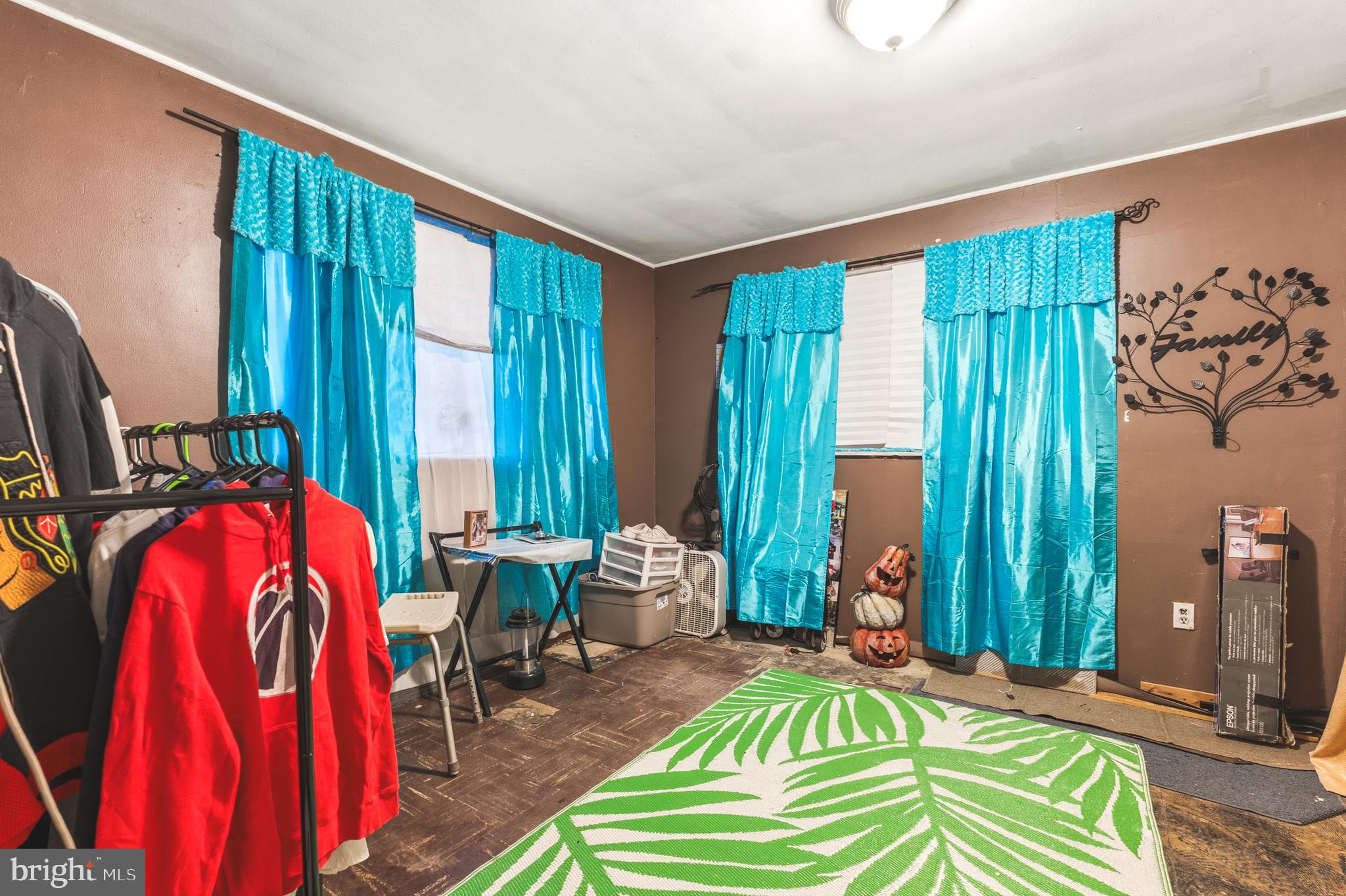 HILLCREST HEIGHTS - Residential