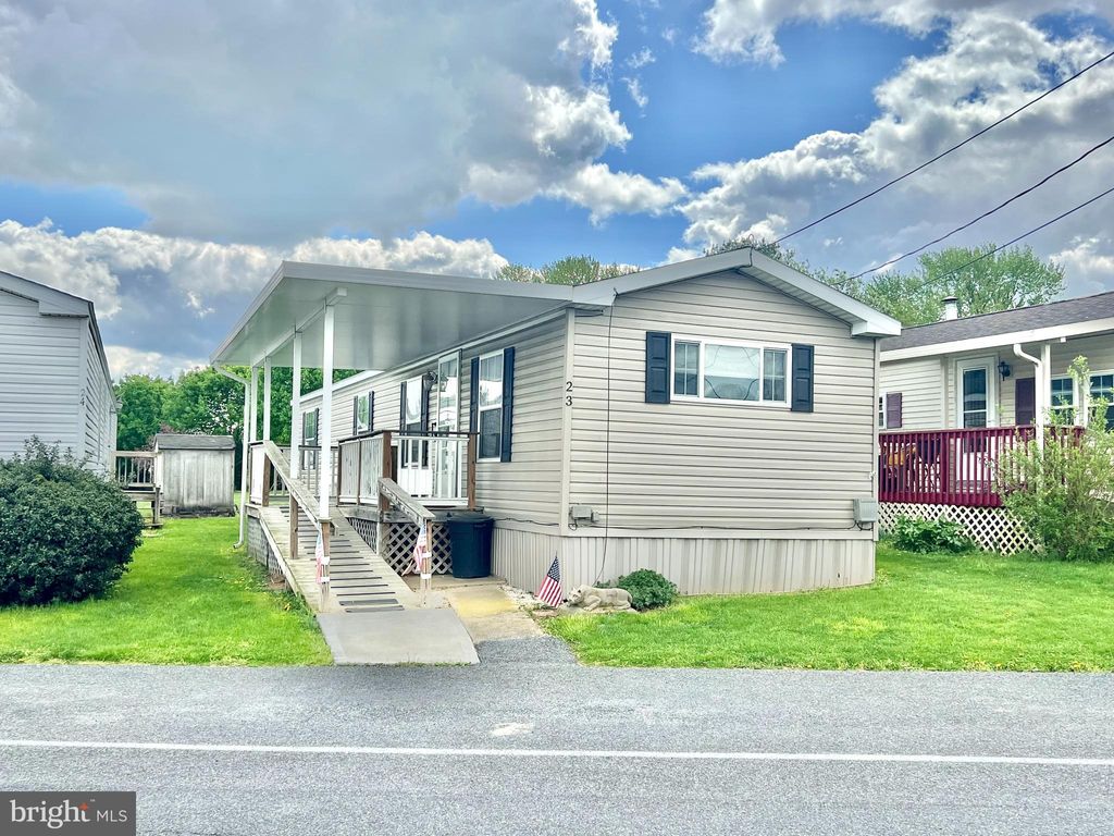 Photo of 2002 W MAIN ST #23, EPHRATA, PA 17522 (MLS # PALA2033984)