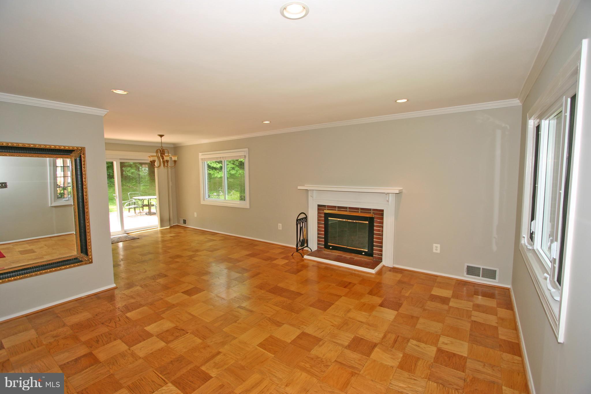 PARKLAWN - Residential