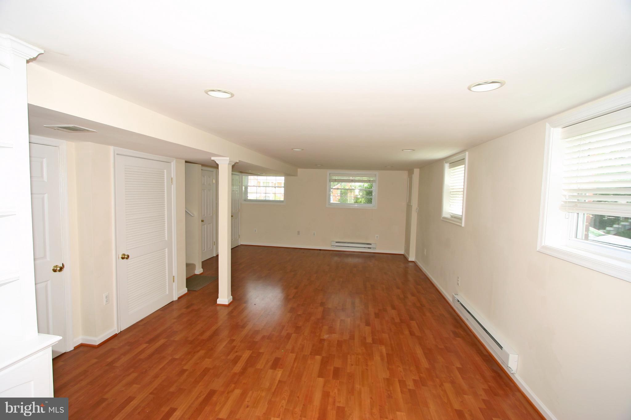 PARKLAWN - Residential