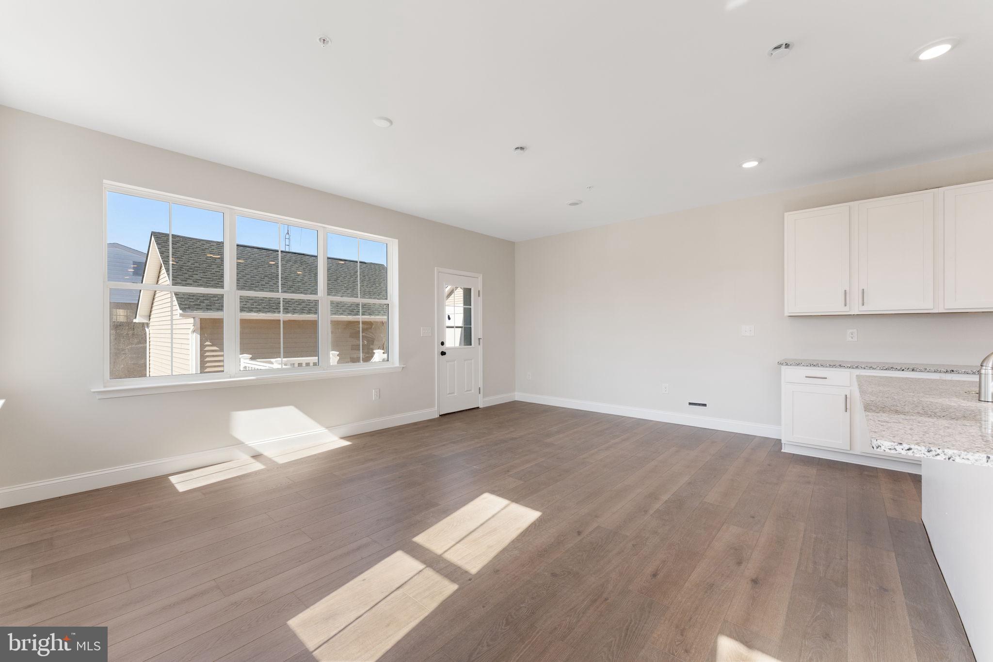 PERRY MILL - Residential