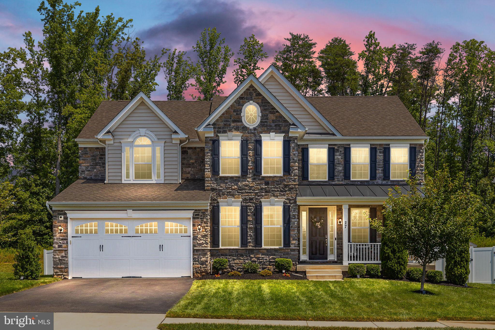 SHELTON WOODS - Residential