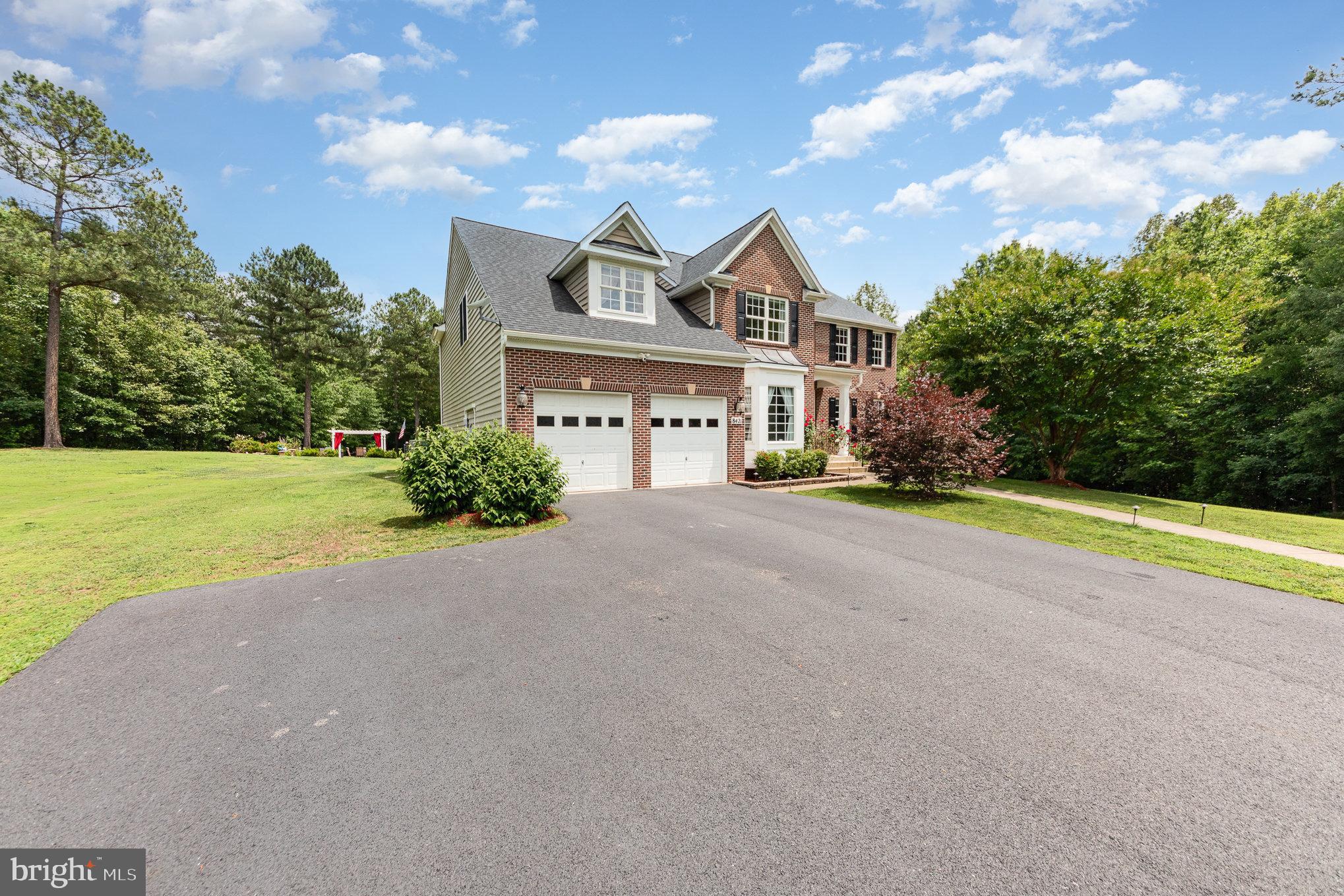 8421 HERON POINTE WAY