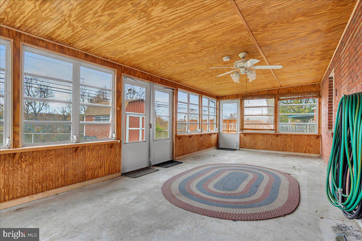 LEEDOM ESTATES - Residential