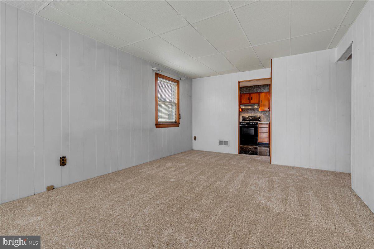 LEEDOM ESTATES - Residential