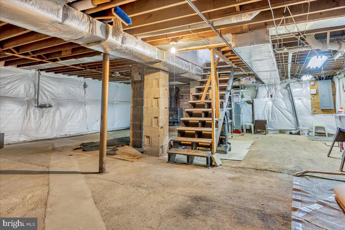 LEEDOM ESTATES - Residential