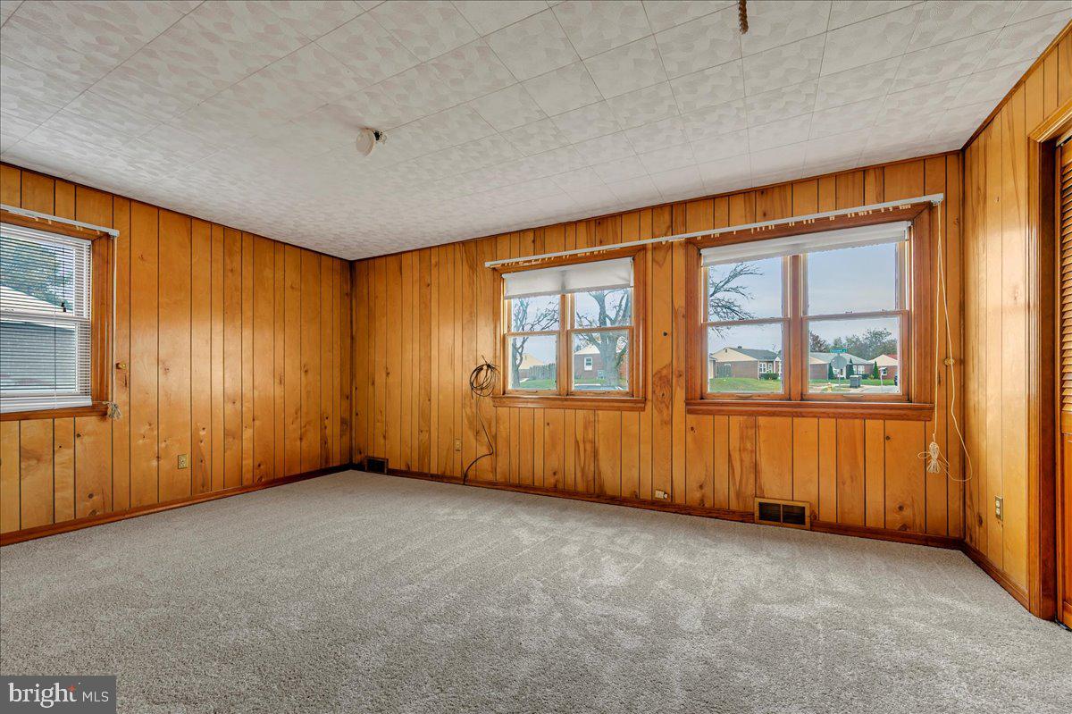 LEEDOM ESTATES - Residential