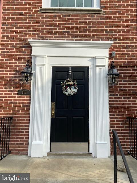 HOMELAND SOUTHWAY - Residential Lease