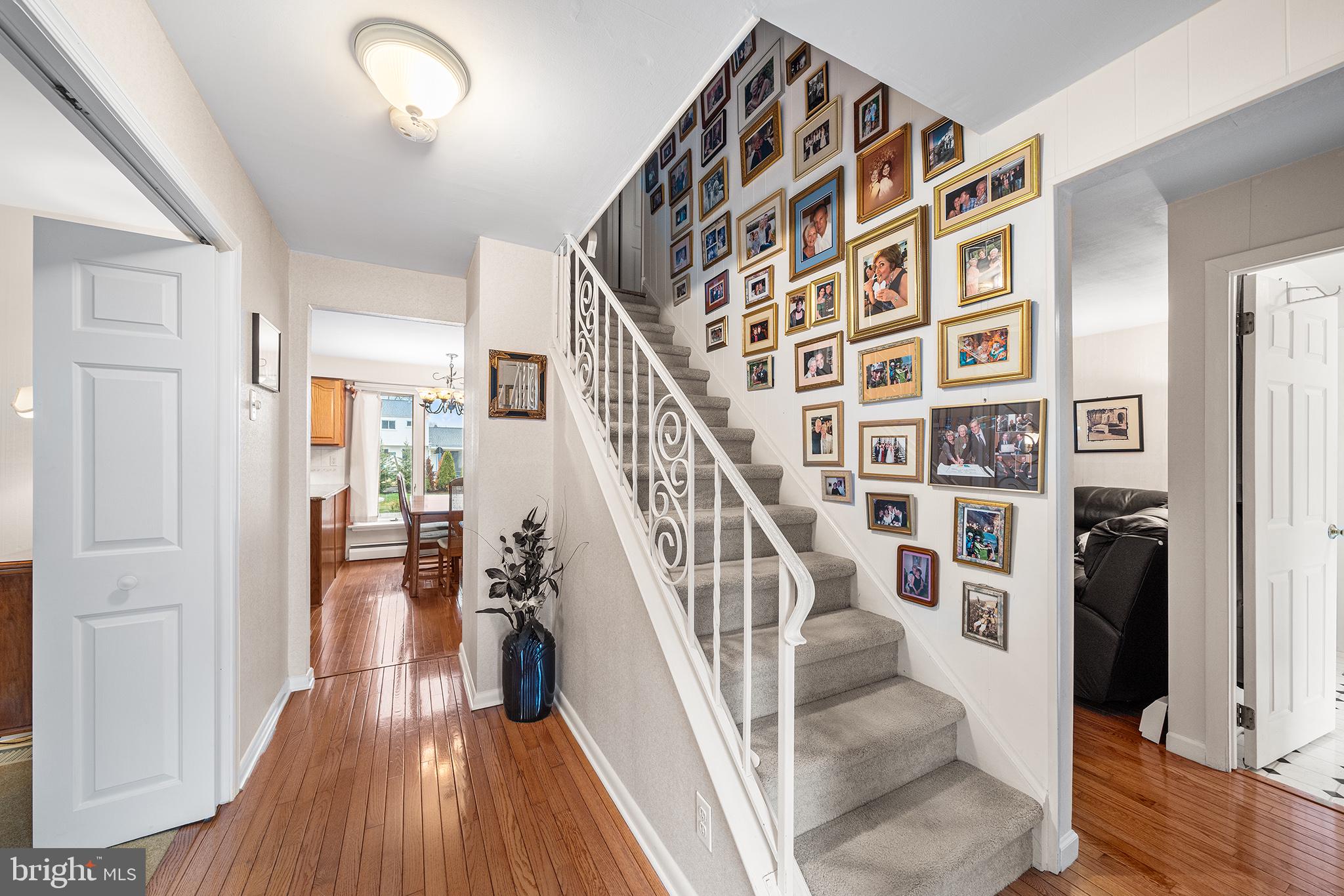 1571 CAROUSEL DRIVE