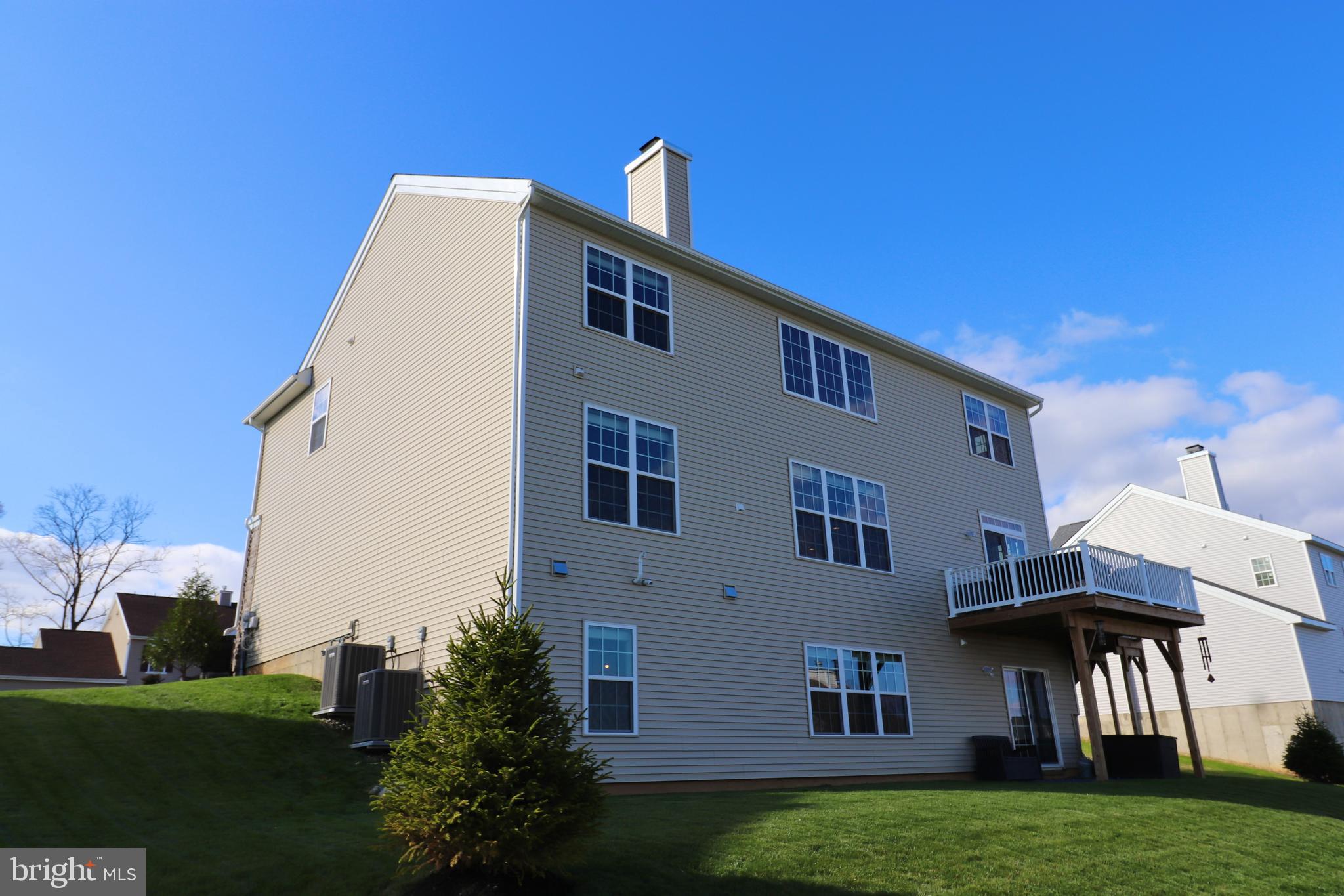 RIVERVIEW ESTATES - Residential