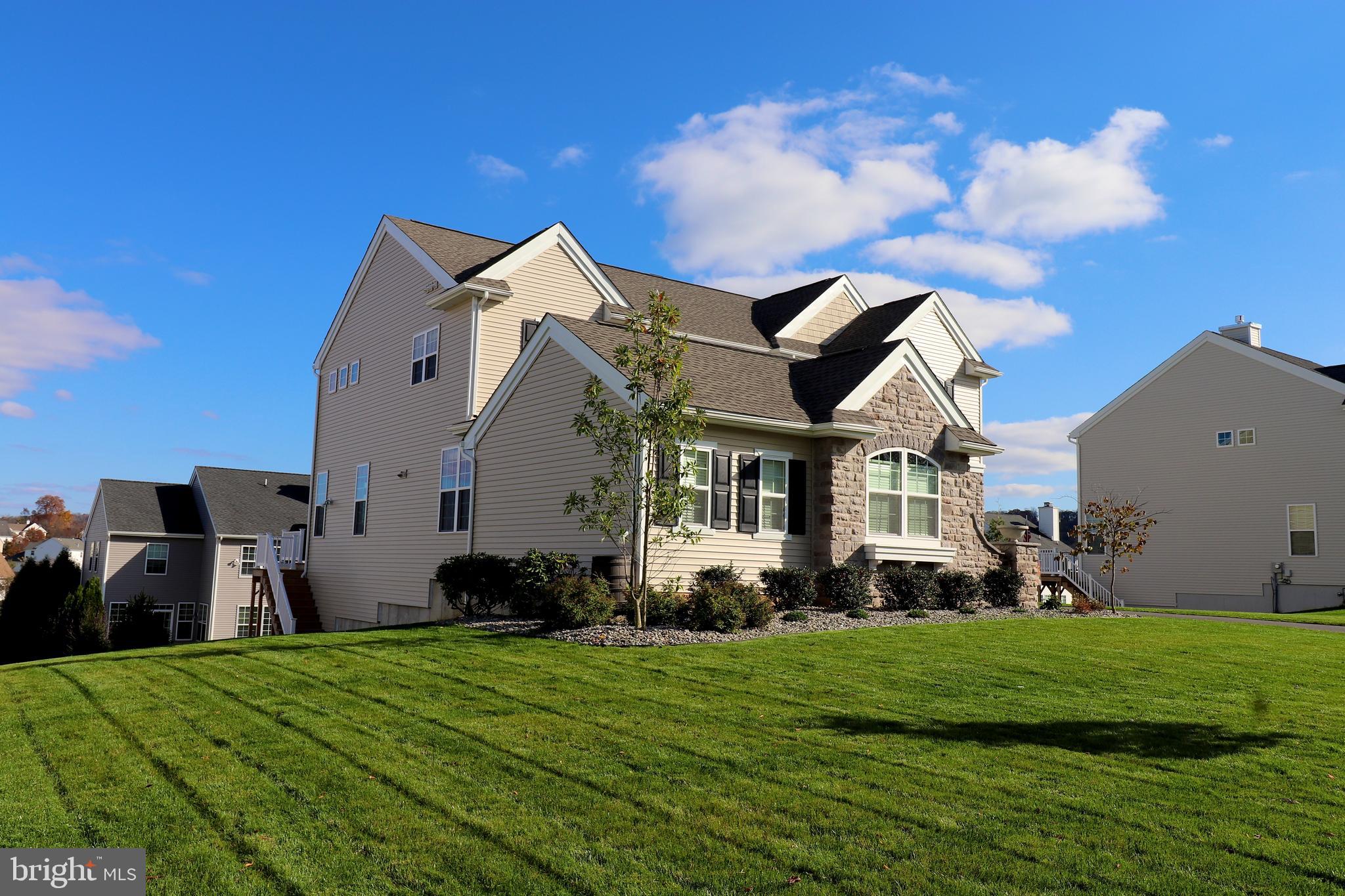 RIVERVIEW ESTATES - Residential