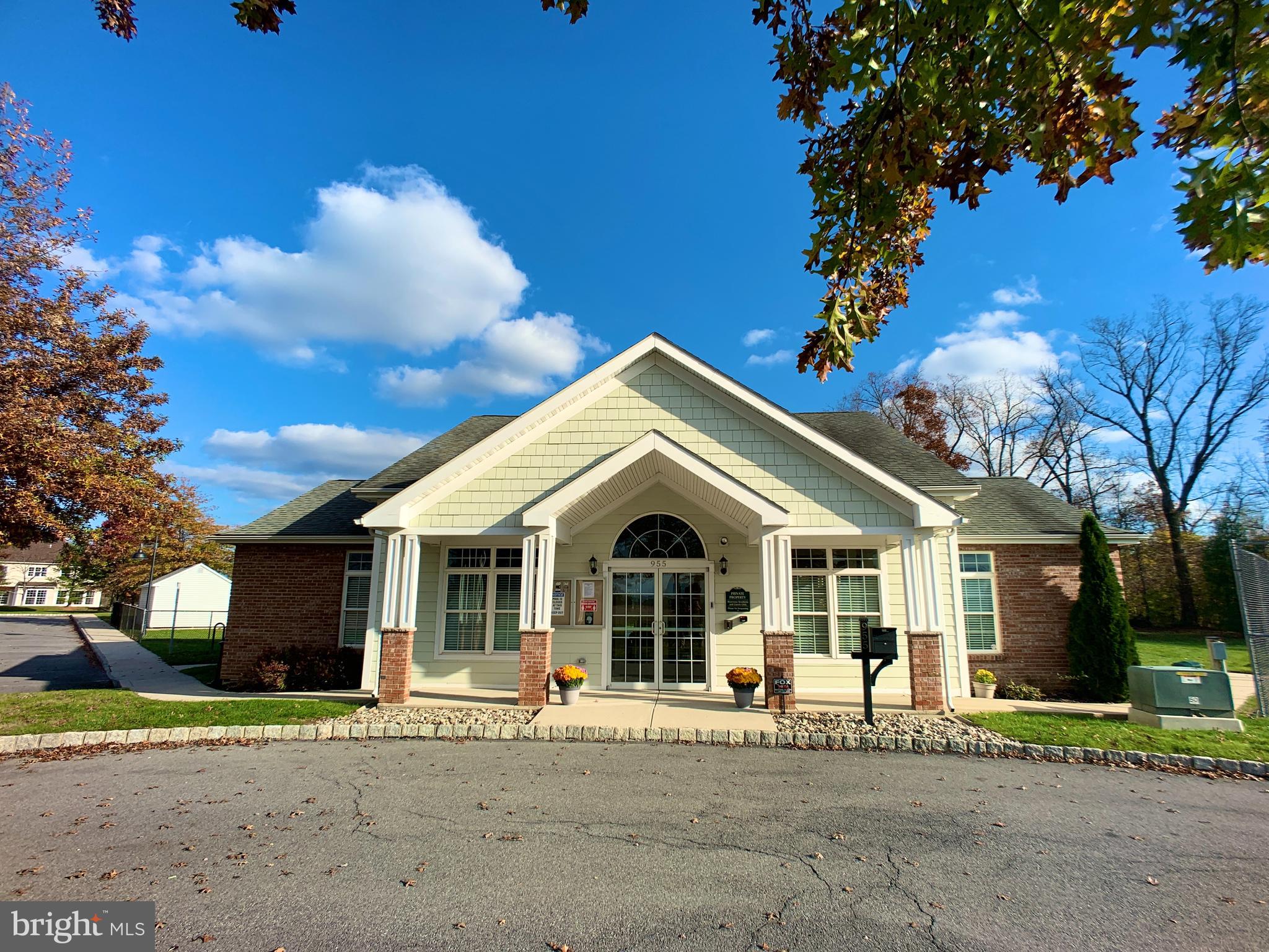 RIVERVIEW ESTATES - Residential