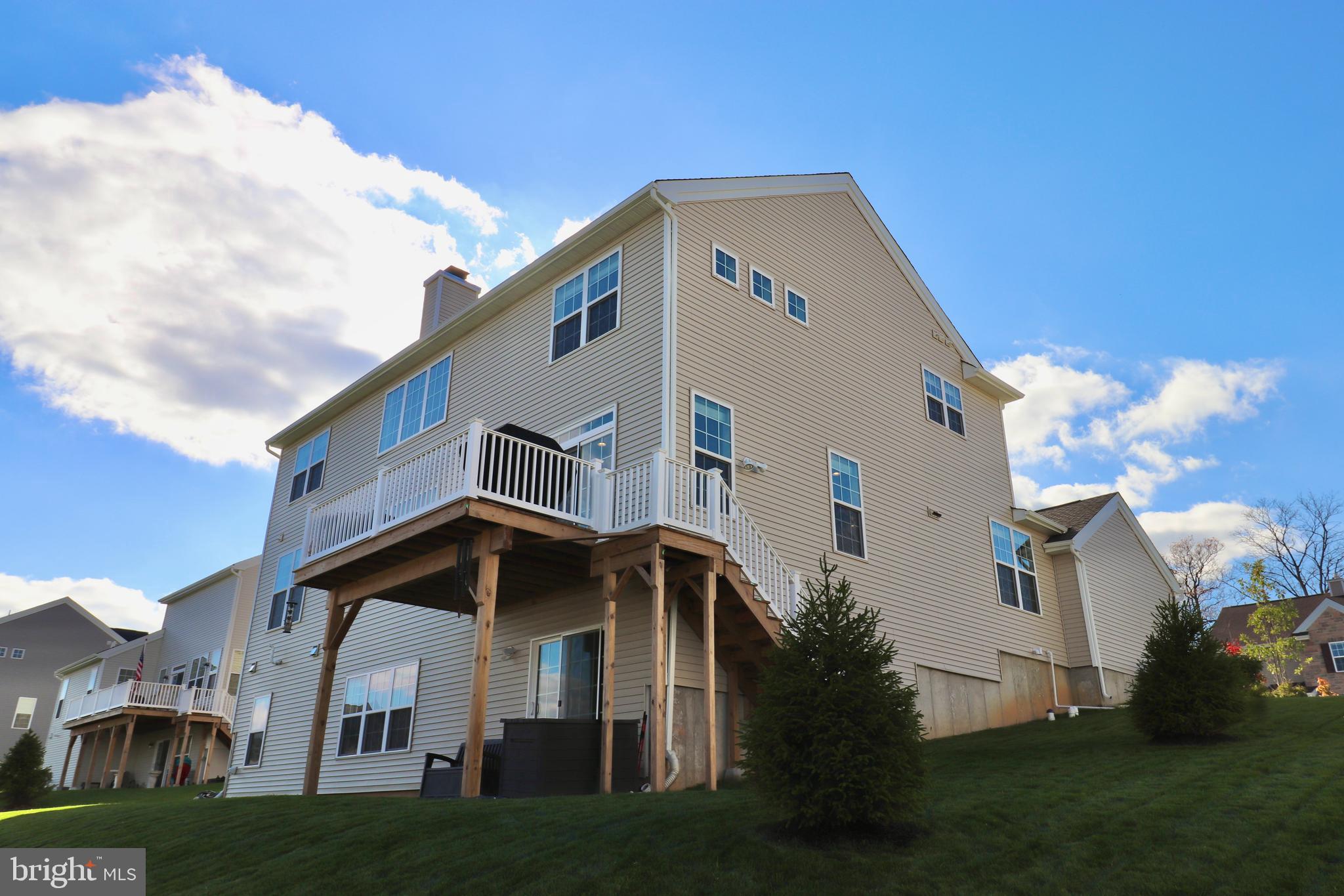 RIVERVIEW ESTATES - Residential