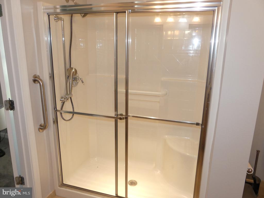 FOREST VIEW - Residential