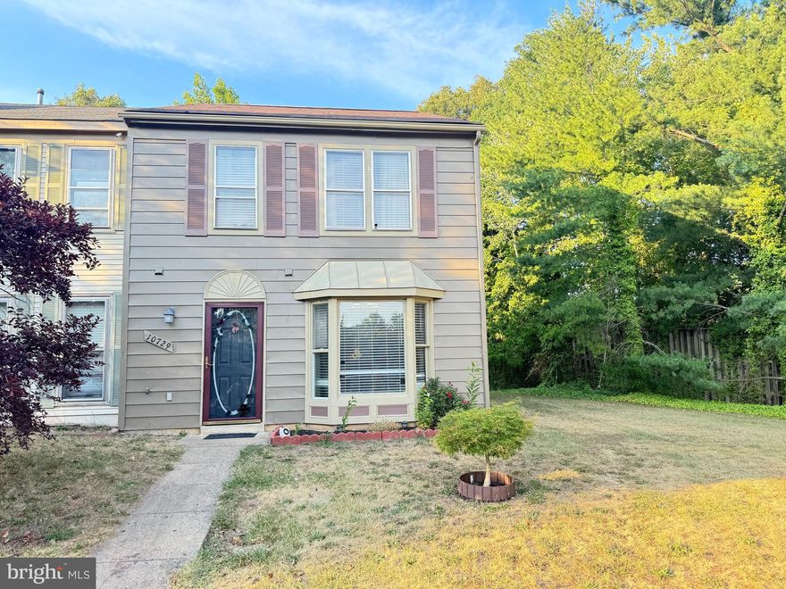 ***Back on the market due to NO fault of the seller. *** A FANTASTIC OPPORTUNITY TO OWN A GORGEOUS END-UNIT TOWNHOUSE! As you enter the foyer of this delightful end-unit townhome, you'll immediately notice the exquisite laminated flooring that spans both the main level and upstairs. On your right, step into the eat-in kitchen, which boasts a large bay window that floods the space with natural light. Next, step into the living room and picture yourself relaxing by the wood-burning fireplace with your favorite drink in hand. This spacious area can accommodate a dining table if you wish. Slide open the glass door and wander into the fully fenced backyard, which your pets will adore. Don't forget to take a look at the storage shed. Before ascending to the second level, take a moment to view the half bath conveniently located just inside the front door. Upstairs, tour each of the three generously sized bedrooms and inspect their ample closet space. The primary bedroom, featuring a vaulted ceiling, three windows, and a ceiling fan, offers a bright and airy atmosphere. The hallway's full bath provides a tub/shower combination for your convenience. For extra storage, pull down the attic stairs to access the attic. This townhouse is ideally situated near I-95, a commuter lot, FRED bus stop, hospital, restaurants, gym, and shopping. It's truly a must-see!