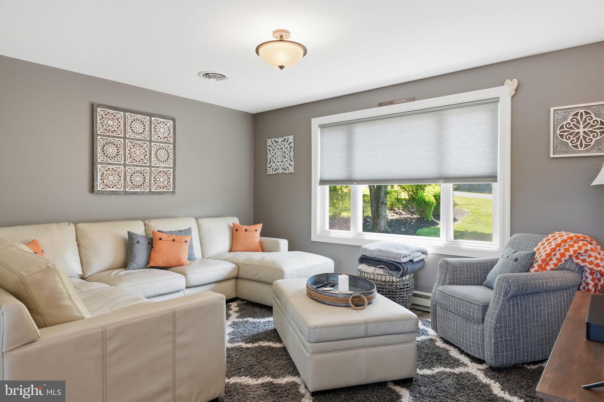 LAKE WYNONAH - Residential
